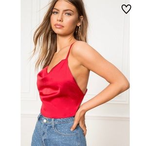 superdown anais cowl neck top silk/satin